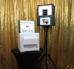 Petite Wedding Photo Booth Rental Agreement